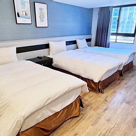 Bonjour Hotel Тайчжун Екстер'єр фото