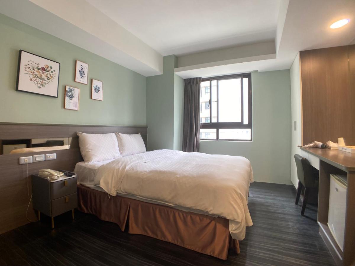 Bonjour Hotel Тайчжун Екстер'єр фото